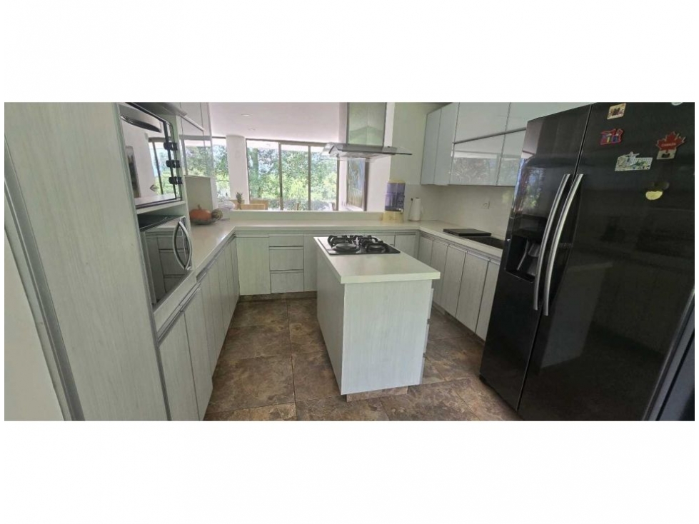 Casa de 4 alcobas en venta en Loma Del Escobero, Envigado, 430 m² · foto 11 de 24