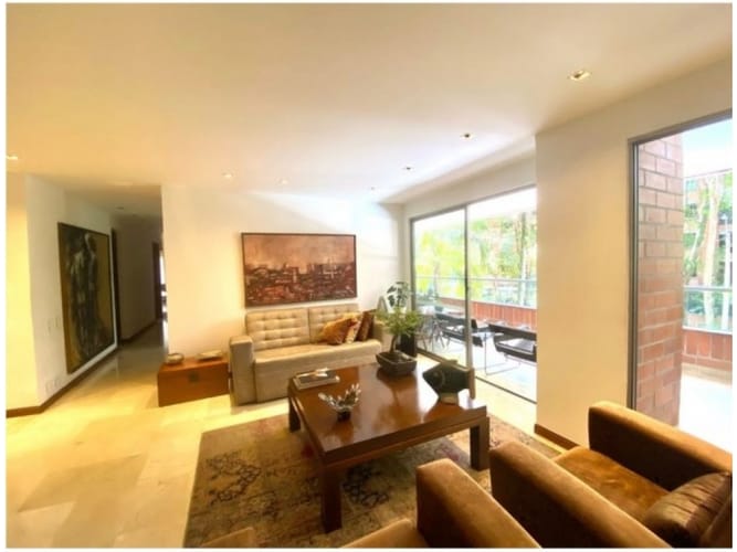 Apartamento de 3 alcobas en venta en El Poblado, Medellín, 180 m² · foto 2 de 16