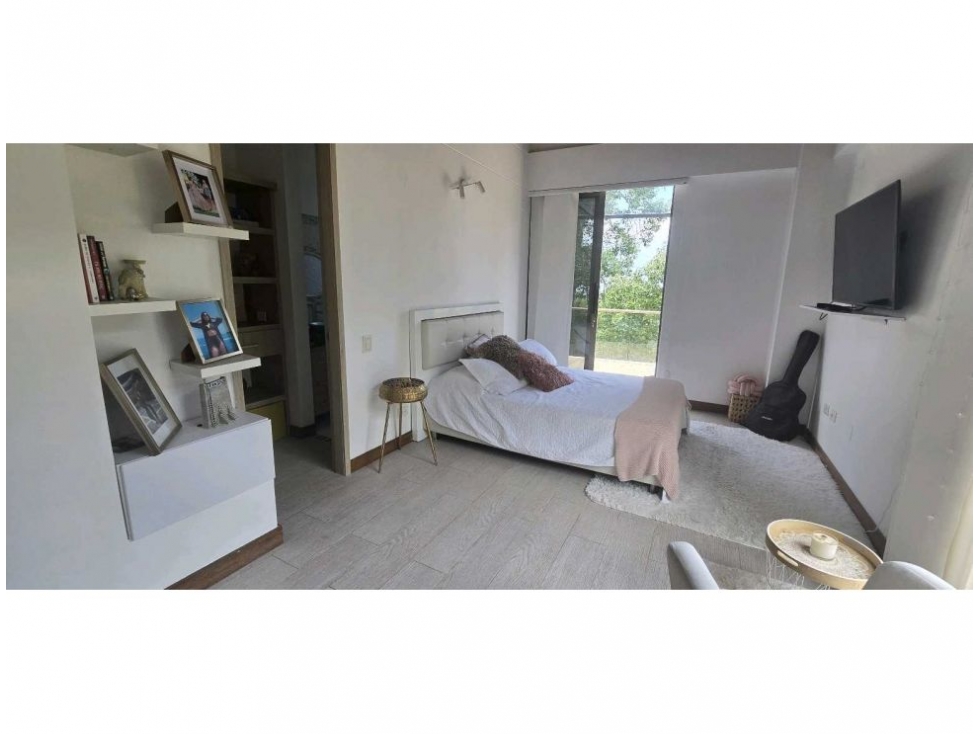 Casa de 4 alcobas en venta en Loma Del Escobero, Envigado, 430 m² · foto 14 de 24