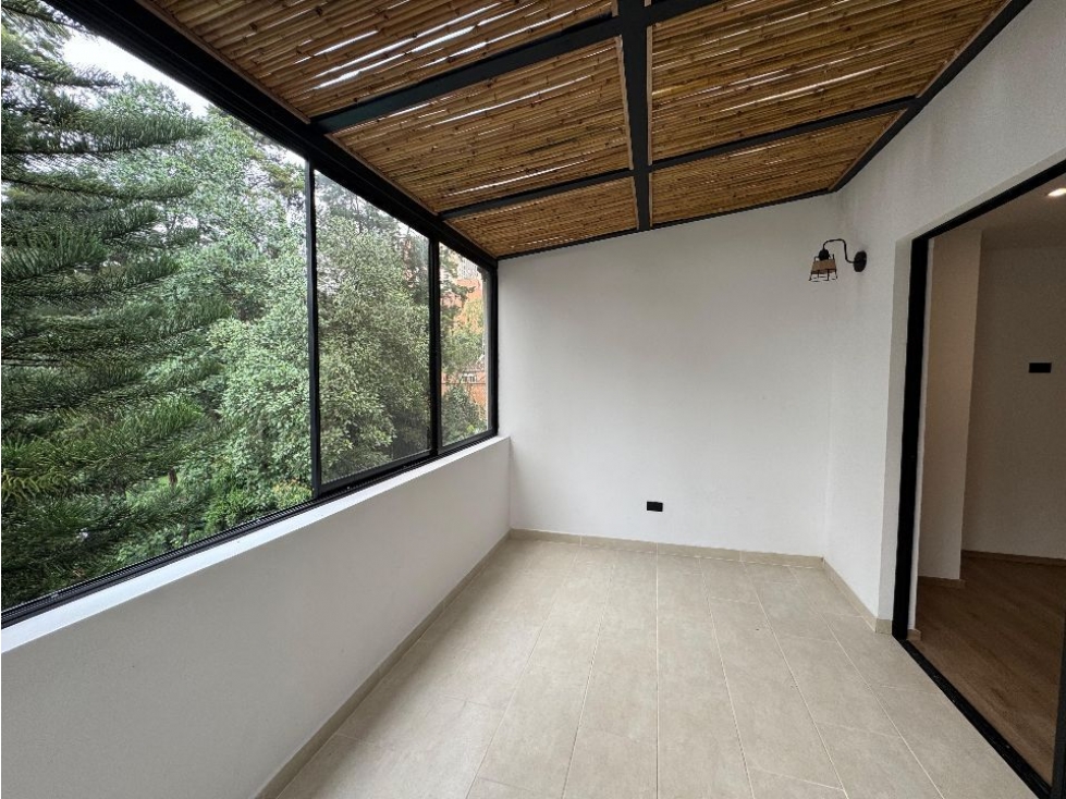 Apartamento en venta en El Poblado, Medellín · foto 2 de 10