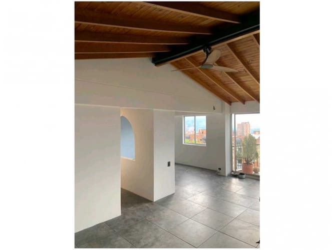 Apartamento de 2 alcobas en venta en Los Naranjos, Medellín, 93 m² · foto 3 de 16