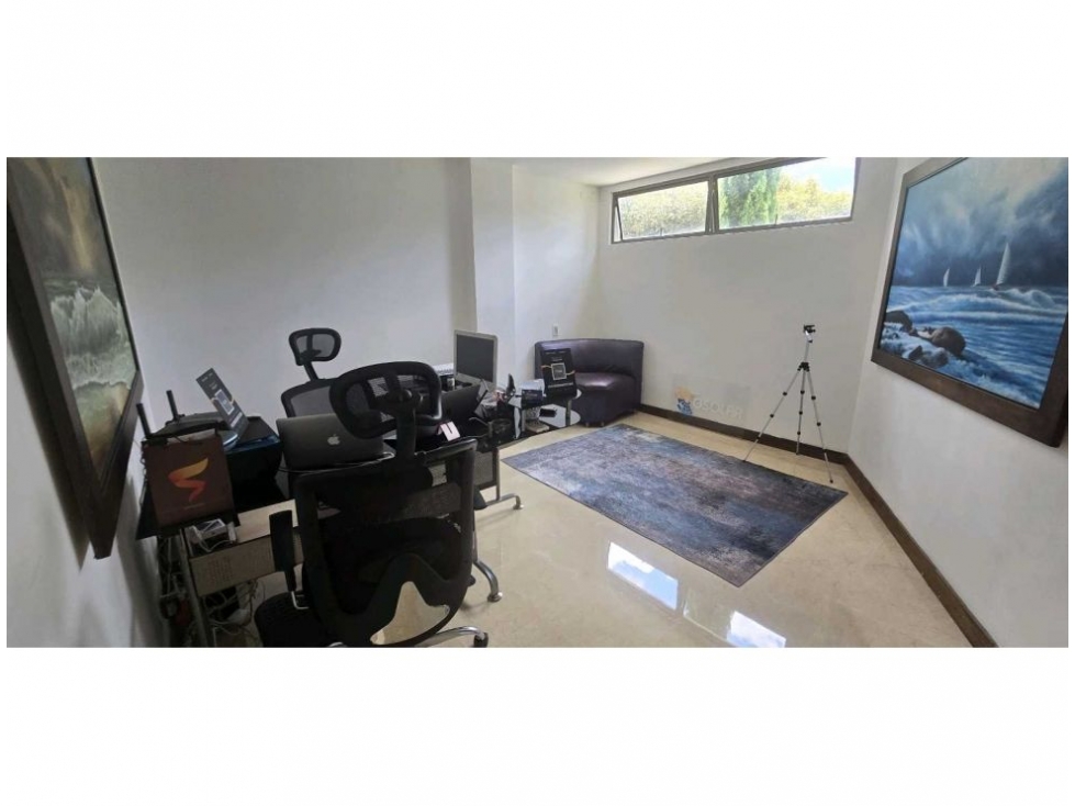 Casa de 4 alcobas en venta en Loma Del Escobero, Envigado, 430 m² · foto 18 de 24