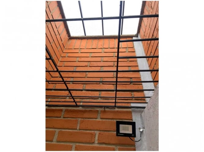 Apartamento de 2 alcobas en venta en Los Naranjos, Medellín, 93 m² · foto 5 de 16