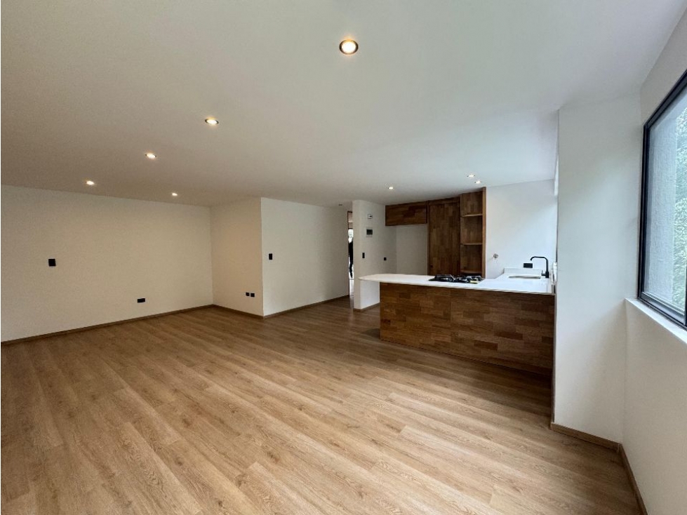 Apartamento en venta en El Poblado, Medellín · foto 6 de 10