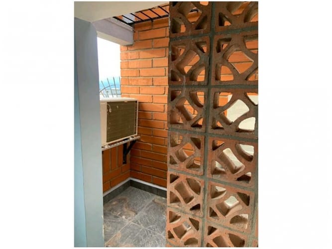 Apartamento de 2 alcobas en venta en Los Naranjos, Medellín, 93 m² · foto 6 de 16