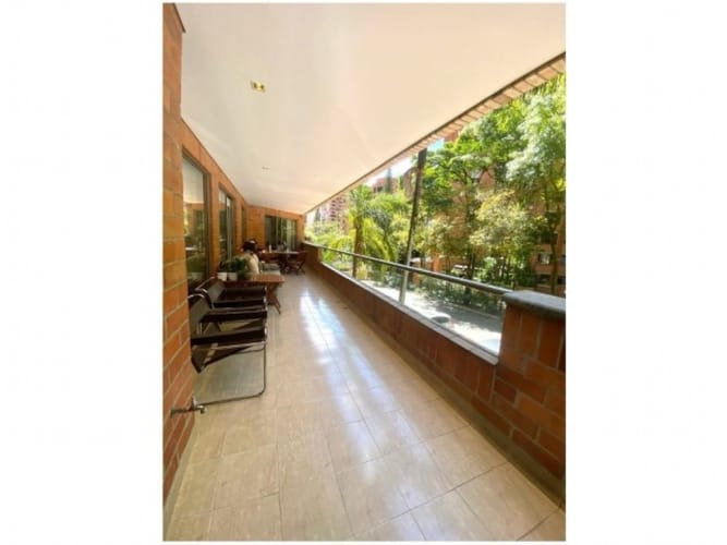 Apartamento de 3 alcobas en venta en El Poblado, Medellín, 180 m² · foto 13 de 16