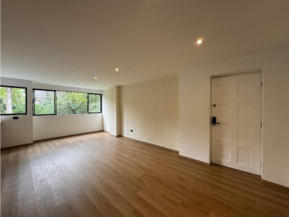 Apartamento en venta en El Poblado, Medellín · foto 8 de 10