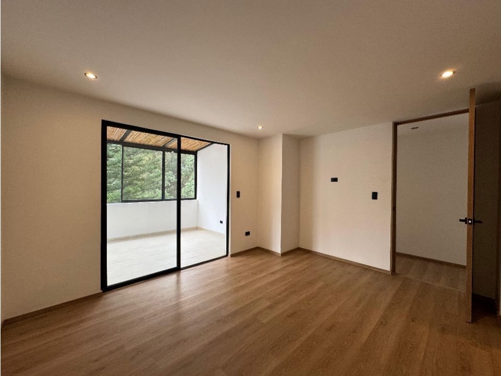 Apartamento en venta en El Poblado, Medellín · foto 9 de 10