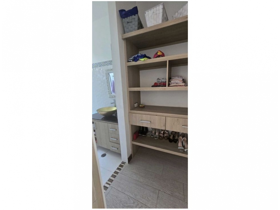 Casa de 4 alcobas en venta en Loma Del Escobero, Envigado, 430 m² · foto 24 de 24