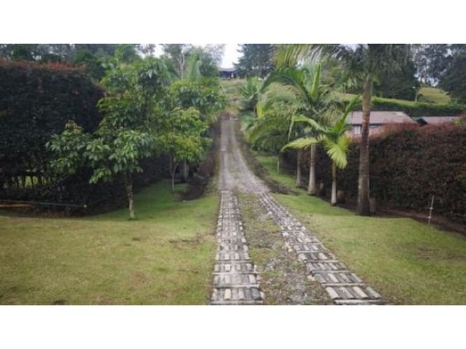 Casa de 4 alcobas en venta en Llano Grande, Rionegro, 260 m² · foto 24 de 24