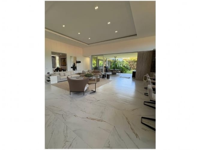 Casa de 3 alcobas en venta en Llano Grande, Rionegro, 480 m² · foto 3 de 15