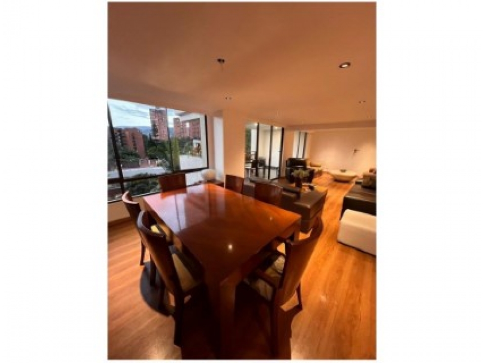 Apartamento en venta en El Poblado, Medellín · foto 7 de 24