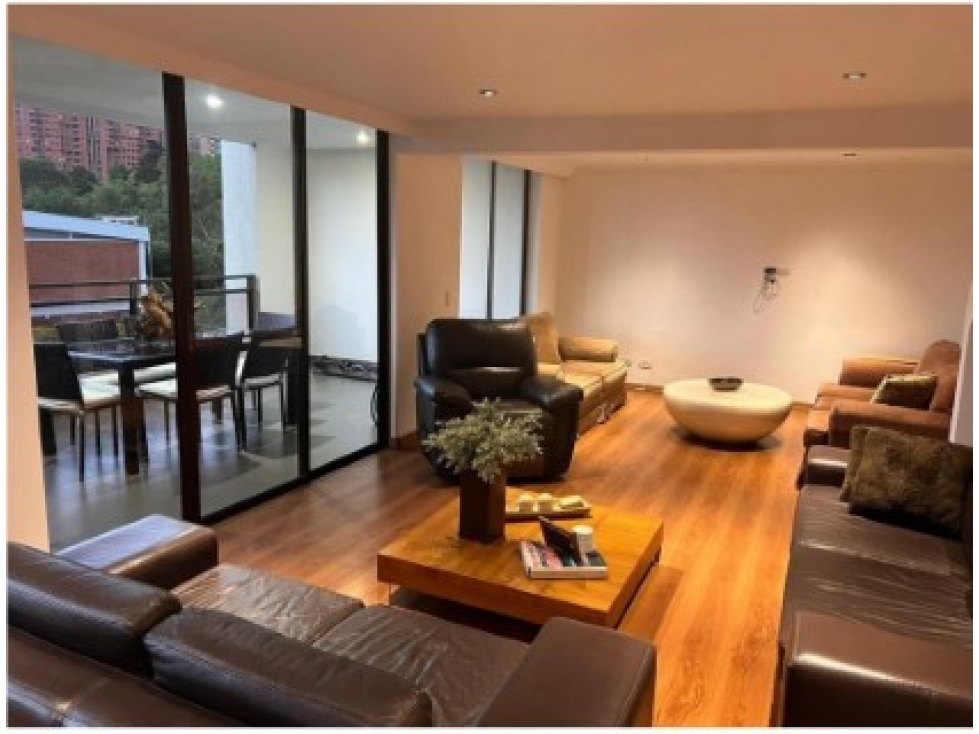Apartamento en venta en El Poblado, Medellín · foto 10 de 24