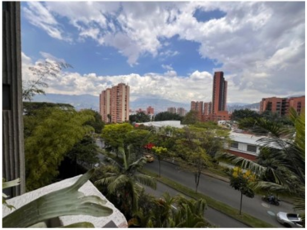 Apartamento en venta en El Poblado, Medellín · foto 21 de 24