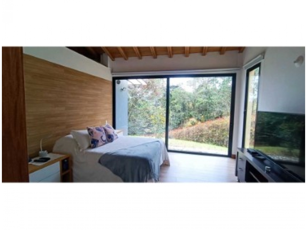 Casa de 3 alcobas en venta en Altos Del Escobero, El Retiro, 290 m² · foto 3 de 16