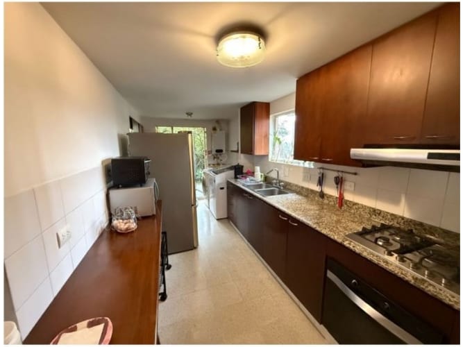 Casa de 3 alcobas en venta en San Lucas, Medellín, 248 m² · foto 11 de 20