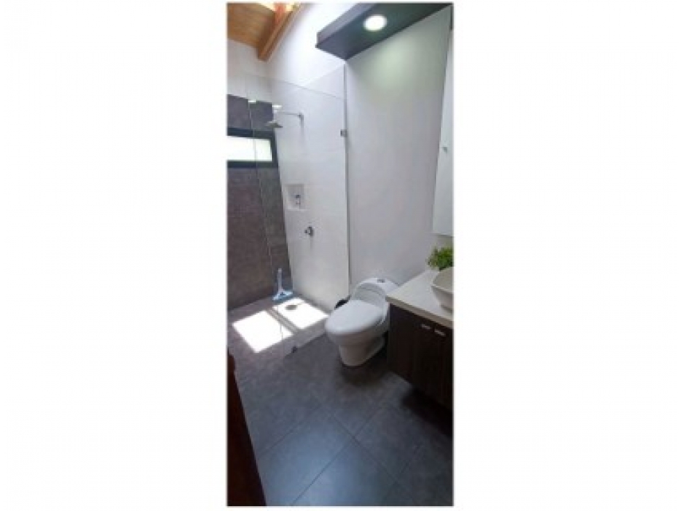 Casa de 3 alcobas en venta en Altos Del Escobero, El Retiro, 290 m² · foto 9 de 16