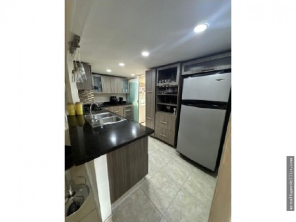 Apartamento en venta en El Poblado, Medellín · foto 12 de 19
