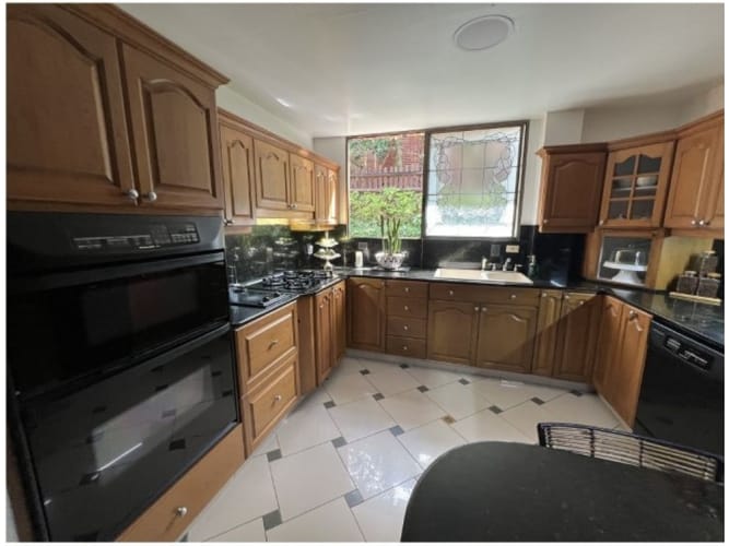 Casa de 5 alcobas en venta en Loma Benedictinos, Envigado, 364 m² · foto 11 de 24