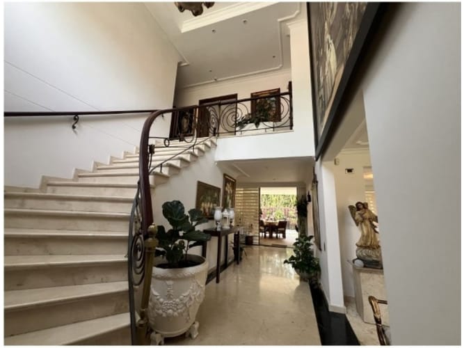 Casa de 5 alcobas en venta en Loma Benedictinos, Envigado, 364 m² · foto 15 de 24