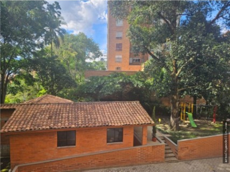 Apartamento en venta en El Poblado, Medellín · foto 18 de 19