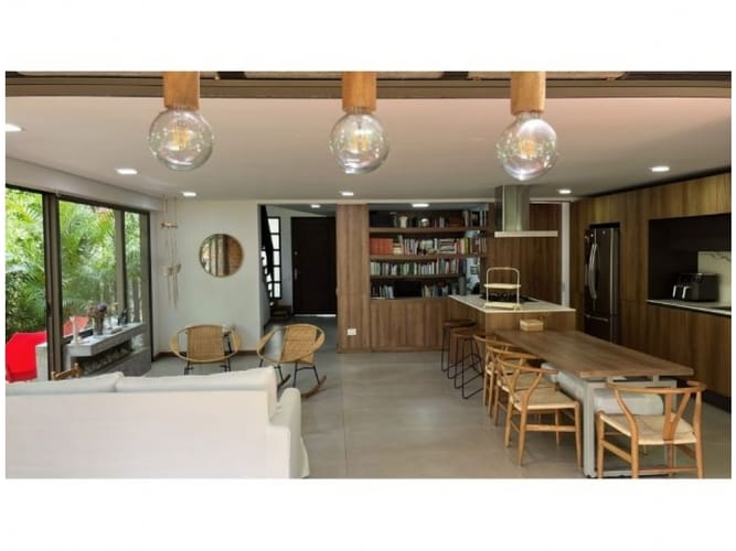 Casa de 4 alcobas en venta en Rincon Del Parque, Envigado, 260 m² · foto 2 de 12