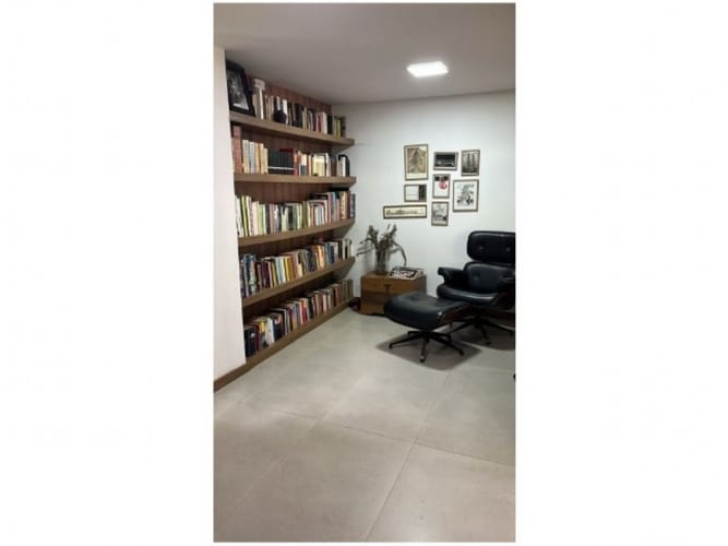 Casa de 4 alcobas en venta en Rincon Del Parque, Envigado, 260 m² · foto 9 de 12