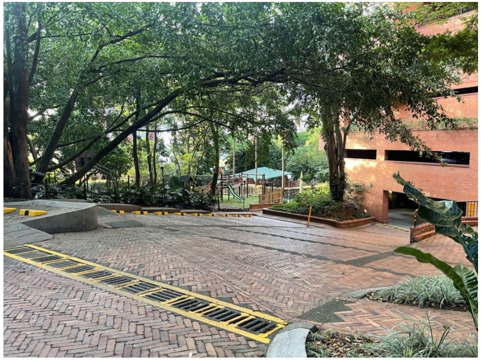 Apartamento en venta en El Poblado, Medellín · foto 15 de 18