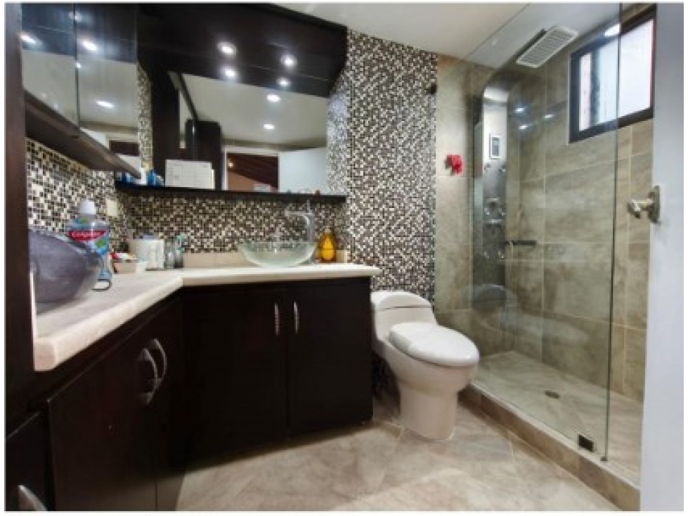 Casa de 4 alcobas en venta en El Poblado, Medellín, 150 m² · foto 12 de 12
