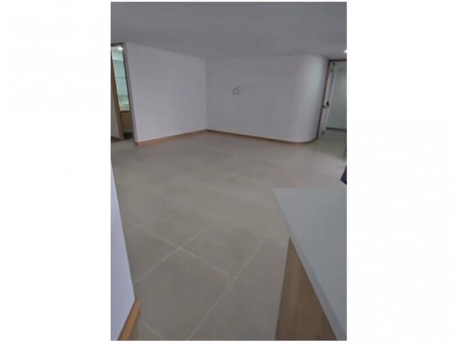 Apartamento de 3 alcobas en venta en El Poblado, Medellín, 98 m² · foto 9 de 9