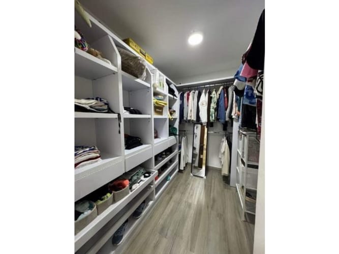 Casa de 5 alcobas en venta en Las Palmas, Envigado, 411 m² · foto 6 de 15