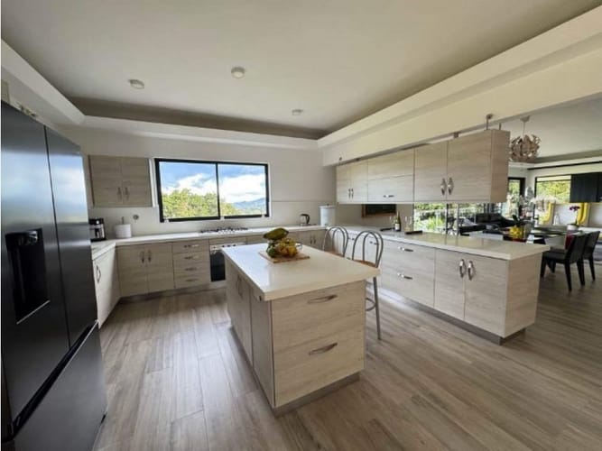 Casa de 5 alcobas en venta en Las Palmas, Envigado, 411 m² · foto 14 de 15