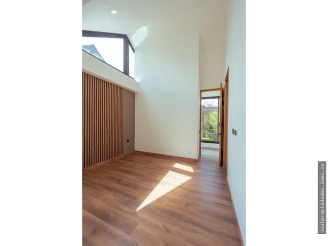Casa de 6 alcobas en venta en Guamito, La Ceja, 580 m² · foto 6 de 24