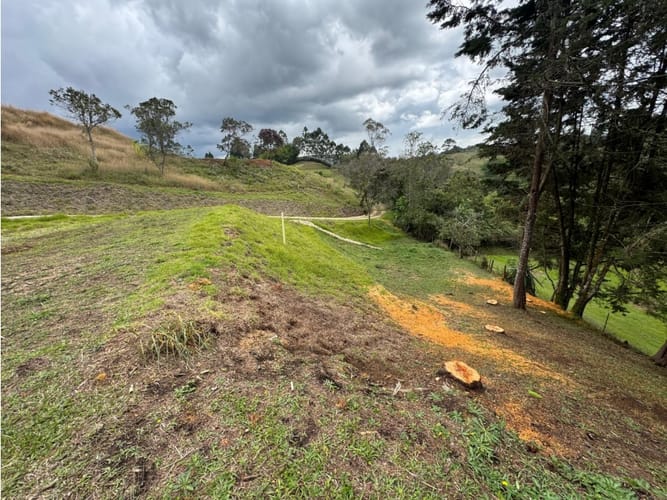 Lote en venta en Mampuesto, Rionegro, 3072 m² · foto 6 de 10