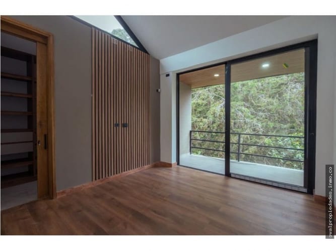 Casa de 6 alcobas en venta en Guamito, La Ceja, 580 m² · foto 10 de 24