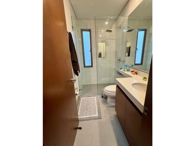 Apartamento de 3 alcobas en venta en Altos Del Poblado, Medellín, 232 m² · foto 12 de 16