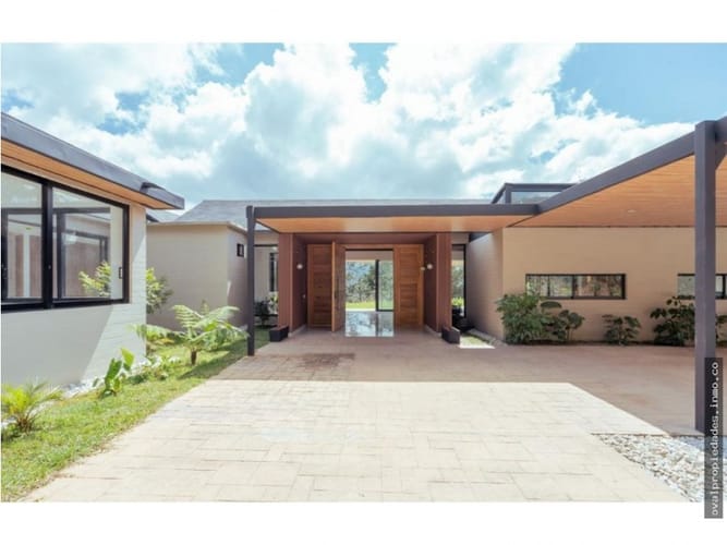 Casa de 6 alcobas en venta en Guamito, La Ceja, 580 m² · foto 15 de 24