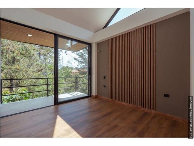 Casa de 6 alcobas en venta en Guamito, La Ceja, 580 m² · foto 17 de 24