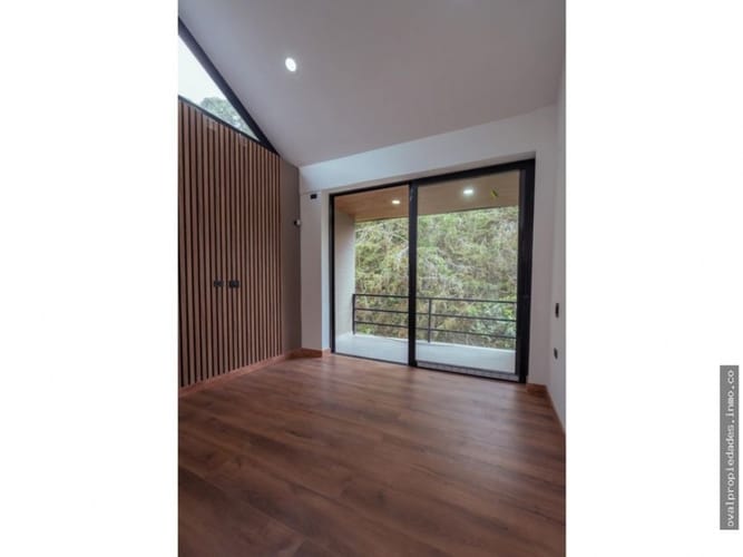 Casa de 6 alcobas en venta en Guamito, La Ceja, 580 m² · foto 20 de 24