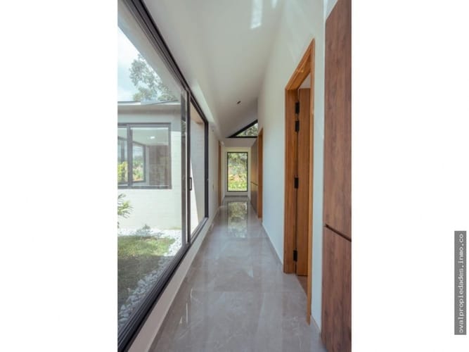 Casa de 6 alcobas en venta en Guamito, La Ceja, 580 m² · foto 22 de 24