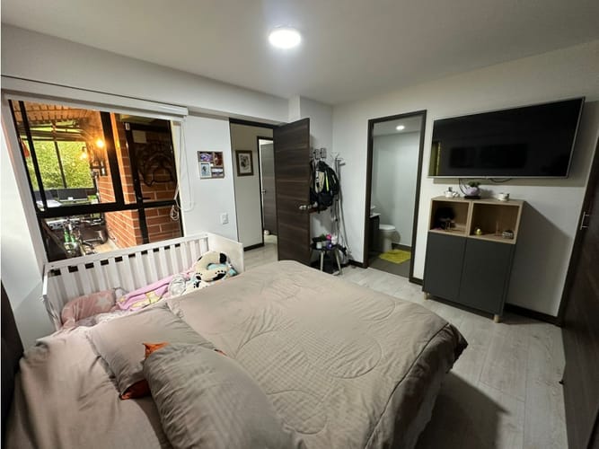 Apartamento de 2 alcobas en venta en El Retiro, 83 m² · foto 2 de 24