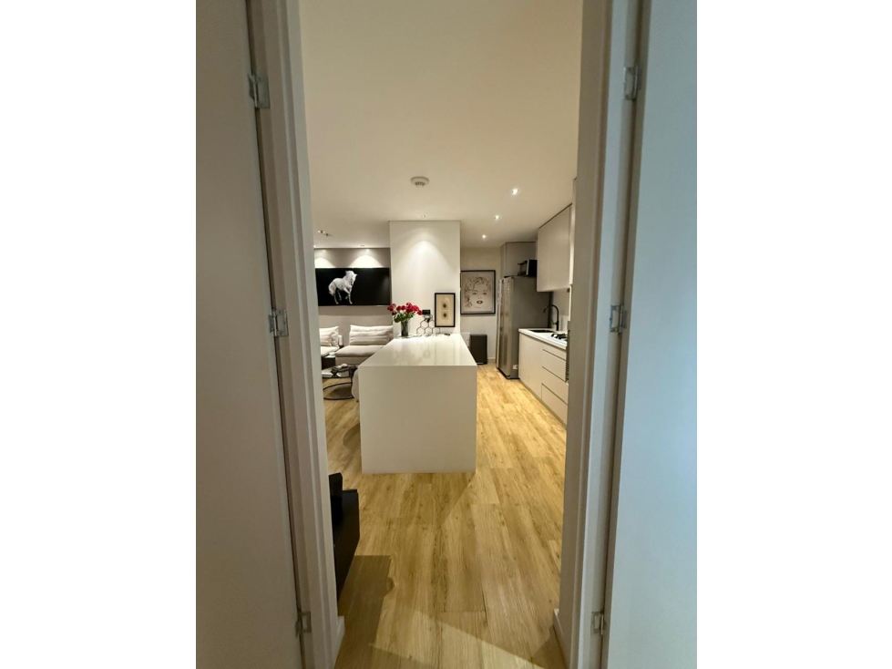 Apartamento en venta en Altos Del Poblado, Medellín · foto 2 de 18