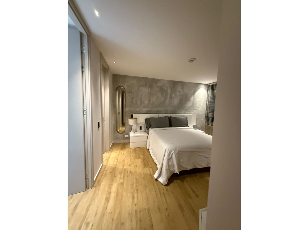 Apartamento en venta en Altos Del Poblado, Medellín · foto 7 de 18