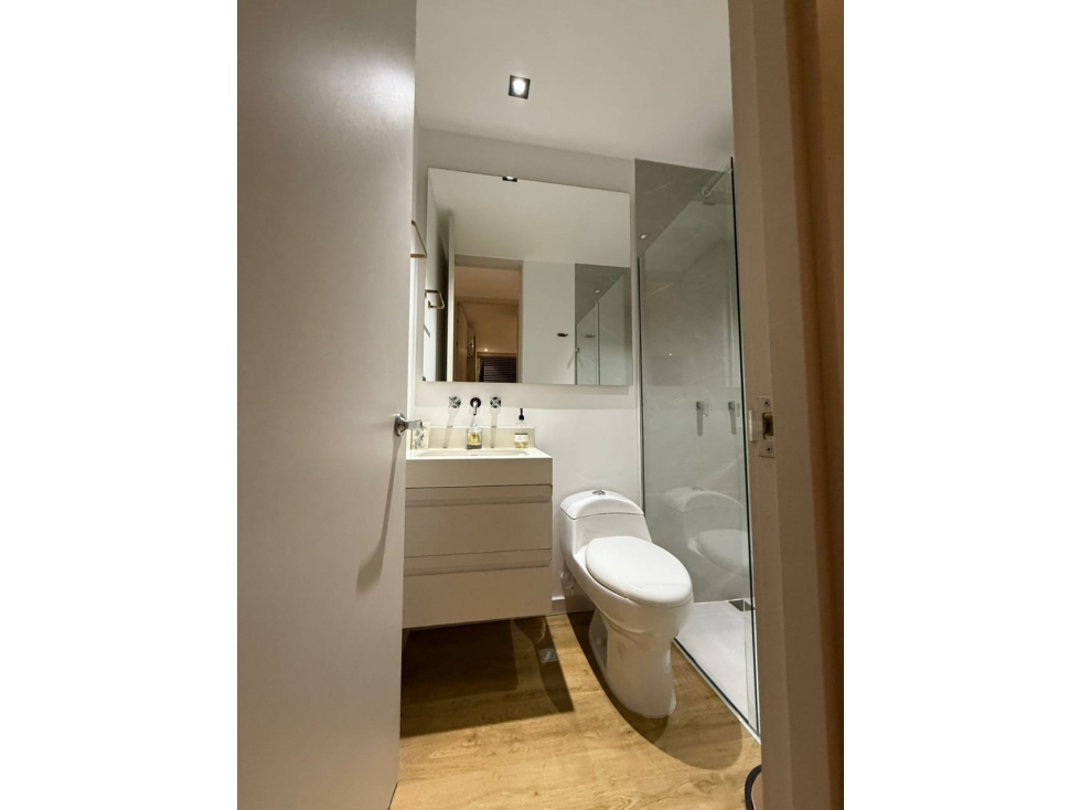 Apartamento en venta en Altos Del Poblado, Medellín · foto 11 de 18