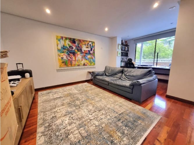Apartamento de 3 alcobas en venta en Los Naranjos, Medellín, 235 m² · foto 3 de 15