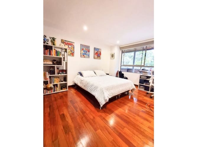 Apartamento de 3 alcobas en venta en Los Naranjos, Medellín, 235 m² · foto 8 de 15