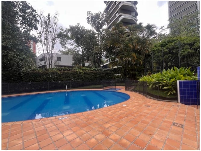 Apartamento en venta en El Poblado, Medellín · foto 24 de 24