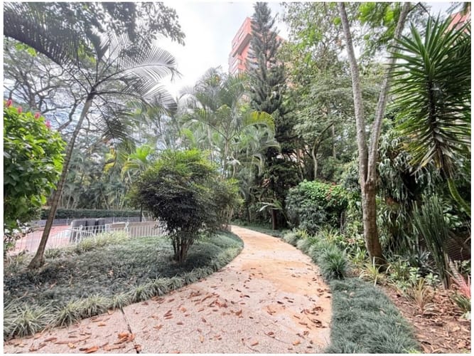 Apartamento de 3 alcobas en venta en El Poblado, Medellín, 162 m² · foto 4 de 24