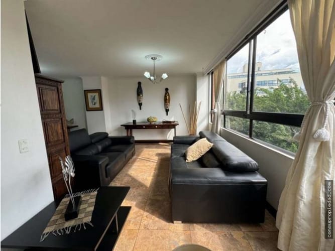 Apartamento en venta en El Poblado, Medellín · foto 2 de 16