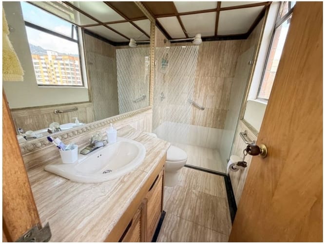 Apartamento de 3 alcobas en venta en El Poblado, Medellín, 162 m² · foto 12 de 24